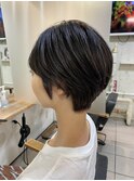 小顔ショート くびれショート 透明感 YACHI