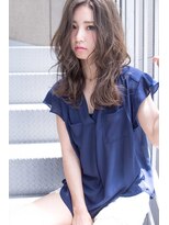 シザジー(SYZYGY)&nbsp;長めバング無造作カール軽めミディアム インスタ@toyamayouichi