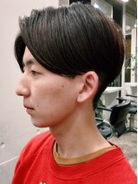 バイフィフス 原宿/表参道(by fifth)&nbsp;前下がりセンターパートニュアンスパーマ刈り上げツーブロック