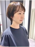丸みショートボブ/オン眉バング/マットグレージュ/心斎橋