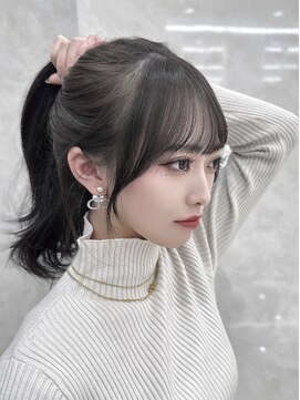 マウル 栄(MAEUL) 結んでも小顔に魅せる顔まわり