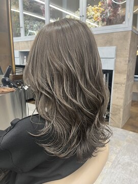 シャル 平塚(shalu) カーキグレー【筆山】