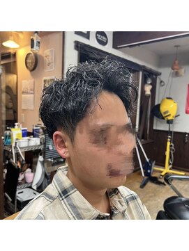 バーバー アミティ プール オム(BAR BER amity POUR HOMME) ツイストスパイラルパーマ