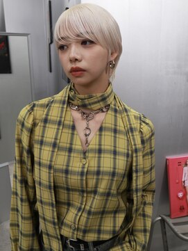 ペレ 梅田(PELE) イメチェン/ホワイトブロンド/外ハネボブ/美髪/梅田