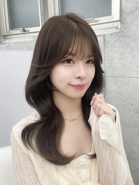 エヌアイ オモテサンドウ(ni omotesando) オリーブベージュ/顔周りカット/韓国風巻き　上野