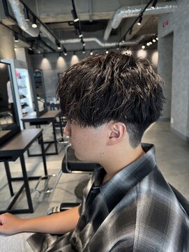 スタッド 松戸(stud. Men‘s) ラウンドマッシュ