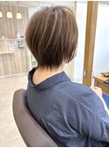ウルフショート/シルバーベージュ/丸みショート/シャギーカット