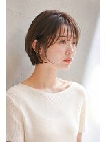 ベルス(bellus)&nbsp;顔まわりショートボブ×オリーブベージュ　20代　30代