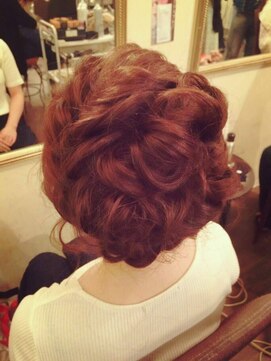 ヘアセットアンドメイク マカロン 博多駅店(Hairset&Make Macaron) フェミニンアップスタイル♪