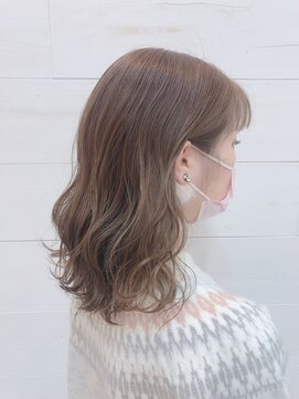 ハグ(HUG) ベージュカラー☆HUG　西明石