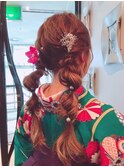 ツインテール　ルーズヘアアレンジ