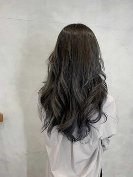 ウィクシー(wixy) グラデーション ダークグレージュ