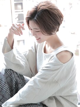 ヘアリゾート粋 新宿三丁目本店 《前地 麻衣》愛され女子の色っぽショート