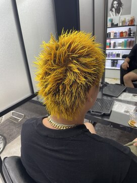 モノ アンド イニ(Mono & inni) スパイキーショート