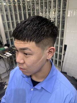 メリケンバーバーショップ フクオカ(MERICAN BARBERSHOP FUK) ハイライトマッシュパーマウルフアッシュブラック