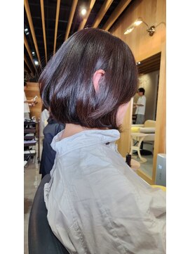 キレイコムデュース(Deuce) 前下がりボブ