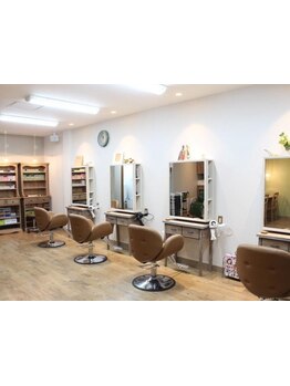 カット＆カラーが\3900～♪平日限定で人気メニューがお得に！ベテランスタッフの技術で満足度◎