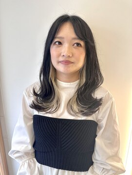 リノア 鵠沼海岸(LINOA) デザインカラー/レイヤーカット/ウェットヘア/オリーブベージュ