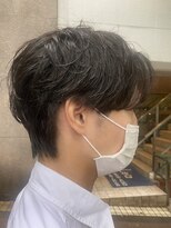 毛流れパーマ　ハンサムショート　センターパート