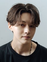 ダズルヘアラッシュ(DAZZLE hair RUSH) 名古屋フェーザーパーマフェザーパーマ刈り上げセンターパート