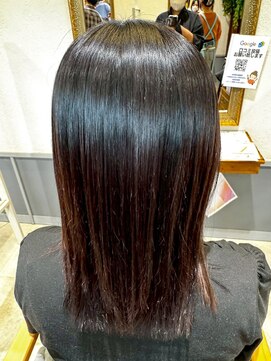 ユーシャンボール(U-CHAMBORD) 艶感ストレート【寝屋川/髪質改善/白髪ぼかし】