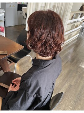 ココロヘアー ウィル 半田山店(Cocolo hair Will) ツヤ感レッドのウェーブボブ