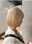 ホワイトブロンド/ブロンド/抜きっぱなし/ボブ