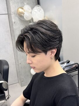 ネクスト 渋谷(NEXT) MEN’S HAIR/サーフカール/刈り上げセンターパート/渋谷