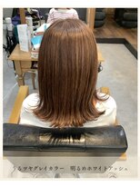 チャンドット(chan.) ≪お客様スタイル≫ うるツヤグレイカラー 明るめホワイトアッ