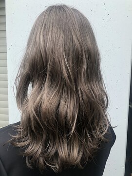 ロイジー(roijir) 【roijir 表参道】グレージュ×ハイライトカラー