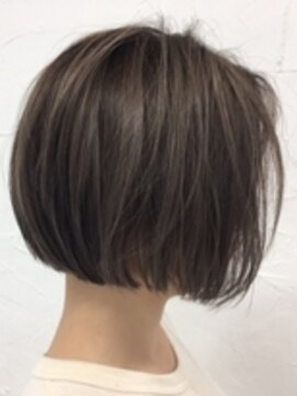 アジールヘア 北千住駅西口店(agir hair) 切りっぱなしクールボブ【北千住】