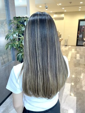 リオリス ヘア サロン(Rioris hair salon) 伸びてもきにならないグラデーション