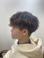 レボルトヘアー(R EVOLUT hair) ハイライト 波巻きパーマ