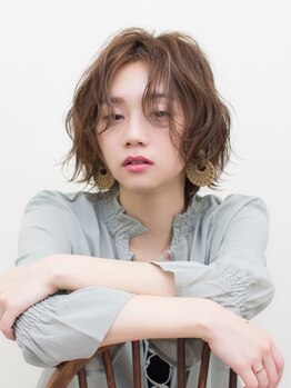 ロッカ(ROCCA)の写真/【宿院駅すぐ】歴15年以上のStylist在籍！スキバサミの使用は最小限に、確かな技術力でまとまる髪に感動！