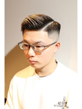 ツーエイチ 新宿(2H) ハードパート/スキンフェード/新宿