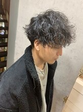 おすすめパーマスタイル:ツーブロック×ツイストスパイラル