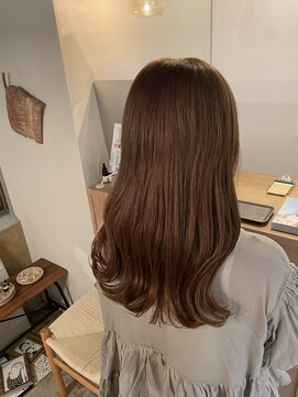 シー 岡崎(,SHE) 前髪/ウルフ/マチルダボブ/ピンクベージュ/インナーグレージュ