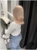 柔らかいブロンドカラー