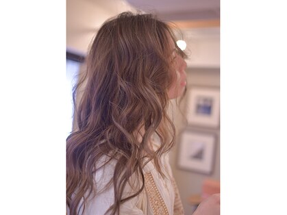 ダラ(DARA)の写真