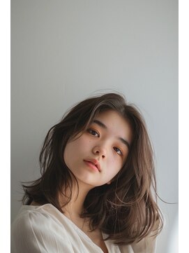 ルル(Lulu) ニュアンスベージュスタイル