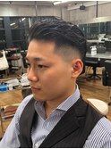 スパイラルパーマ×マッシュスタイルでおしゃれな雰囲気に◎