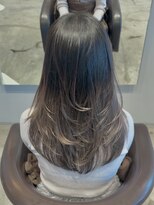 ケリーアン 太田(kelly.un)&nbsp;ハイレイヤー / ミディアムレイヤー / ハッシュカット /群馬太田