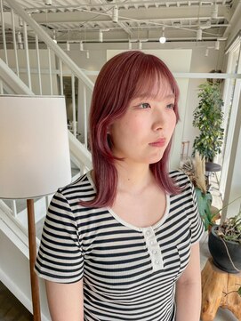 グリーン(green) カノ:ブリーチでつくるピンクベージュ