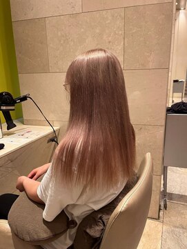 アクセル エルヴェ 佐野店(AXCEL E'LEVER) 透き通るピンクベージュ