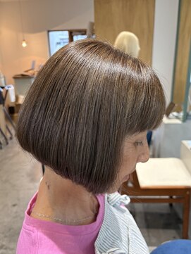 シカタ シーカ 鎌倉(CICATA/ShIKA.) ハイライト/白髪ぼかし/ボブ/鎌倉