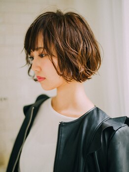 グラムヘアー(Glam hair)の写真/完全マンツーマンサロンで骨格と髪質を見極めたカット、再現性抜群のデザインで大人女性に好評☆