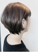前髪パッツンショート