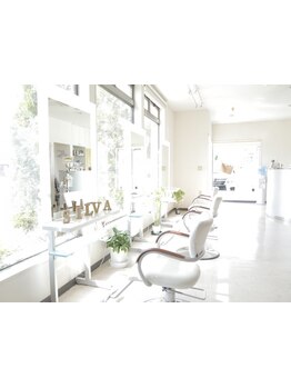 初めてでも気軽に立ち寄れるスタッフの親しみやすさが人気の秘密◎貴方の行きつけのサロンに出会える♪