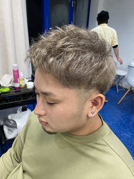 ヘアーシェルターフォーメン(Hair Shelter for men) ブロンドカラージェットモヒ