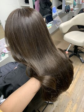 リーホリエ(Lee Horie) カーキベージュ / mio